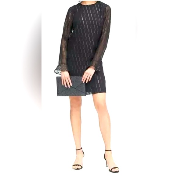 Banana Republic Dresses & Skirts - Beautiful 00Petite Banana long sleeve chiffon black dress!